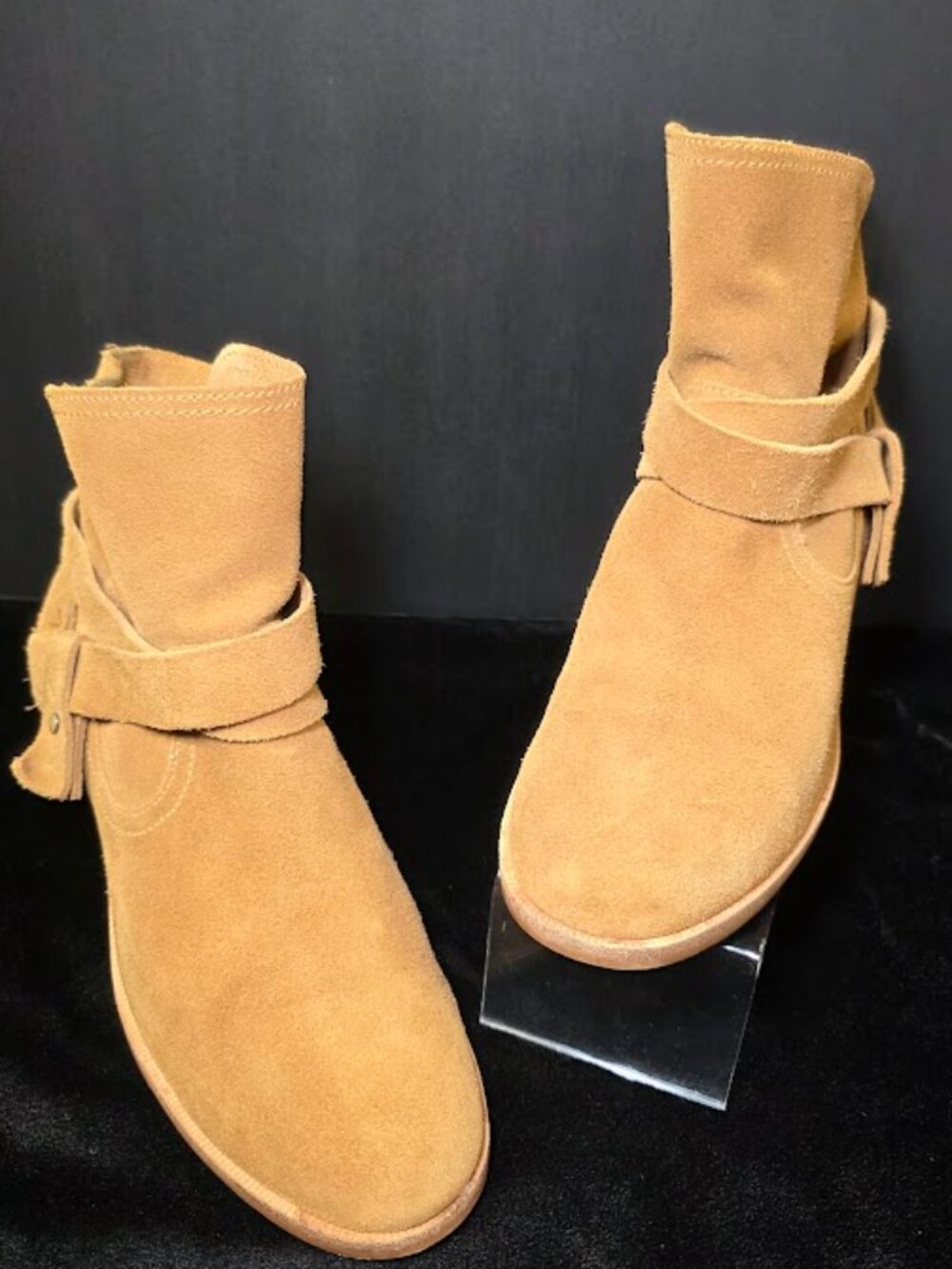 UGG Elora Chestnut Ankle Bootie 8